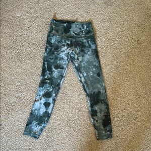 Lululemon Athletica Green and Black Leggings